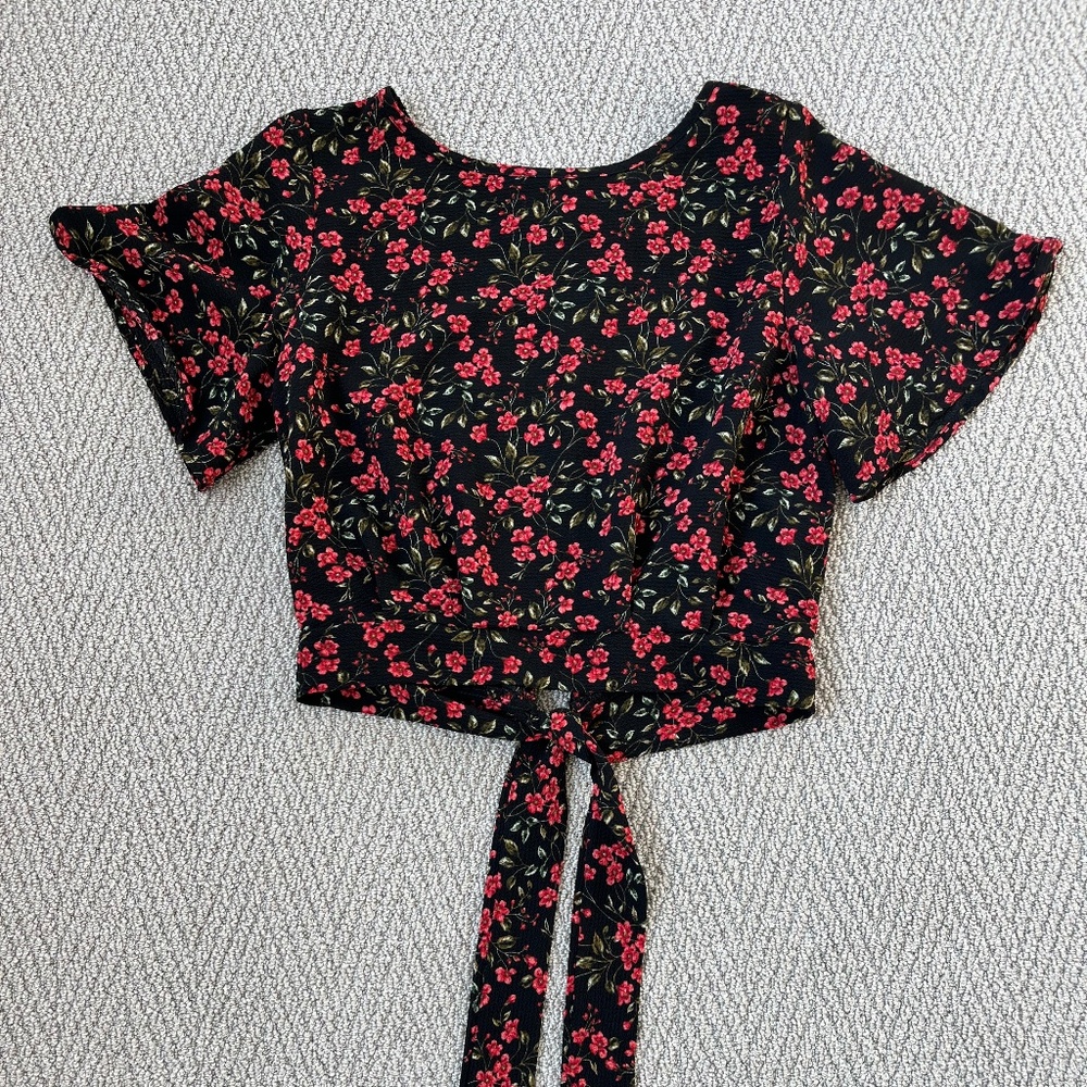 Floral crop top